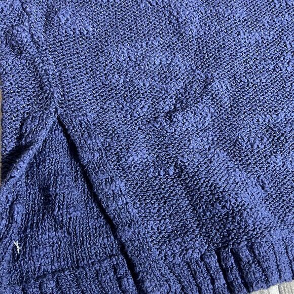 Old Navy Light Knit Top Size XS - Picture 4 of 7